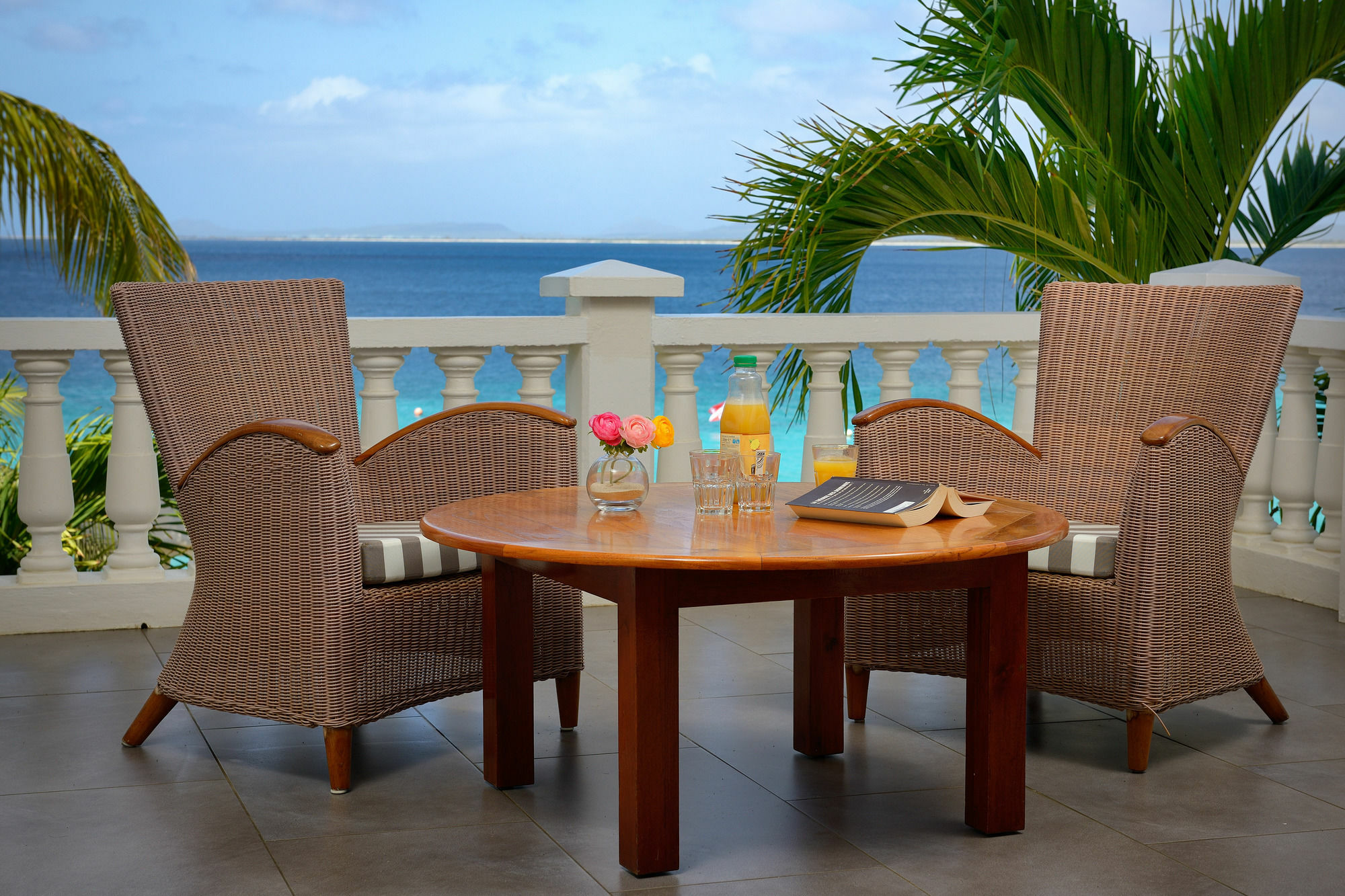 Belmar Oceanfront Apartments Bonaire Esterno foto